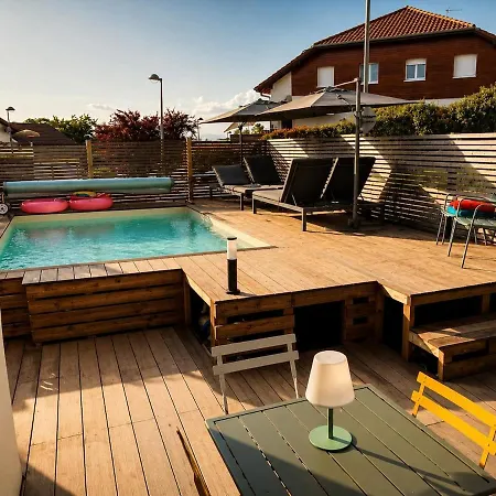 A Avec Piscine Privee